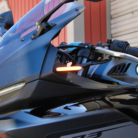 2025 Yamaha R3 Front LED Turn Signals