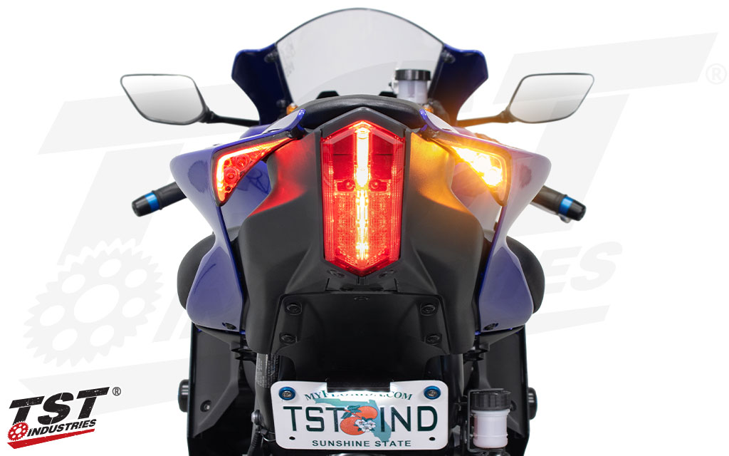 2022-2025 Yamaha R7 Integrated Tail Light In-Vent Turn Signals