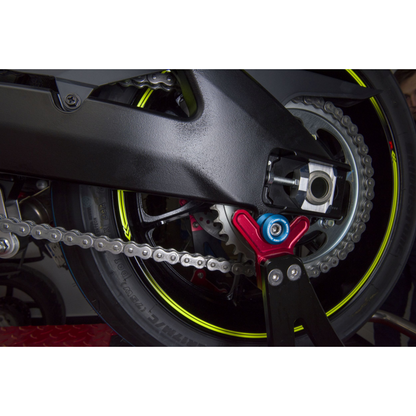 Yamaha MT01 Swingarm Spools M6 by Womet-Tech | Womet-Tech M6 Paddock Stand Spools